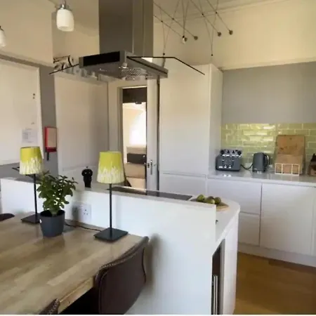 Apartment Fashionable 2bd Flat - Redland Bristol